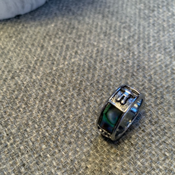 Vintage Inukshuk First Nations Jewelry Ring Abalone West Coast Piece Small - Picture 5 of 5